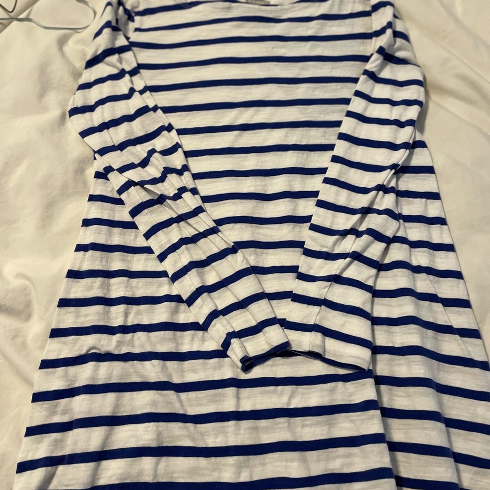 Old Navy Striped Maternity tee